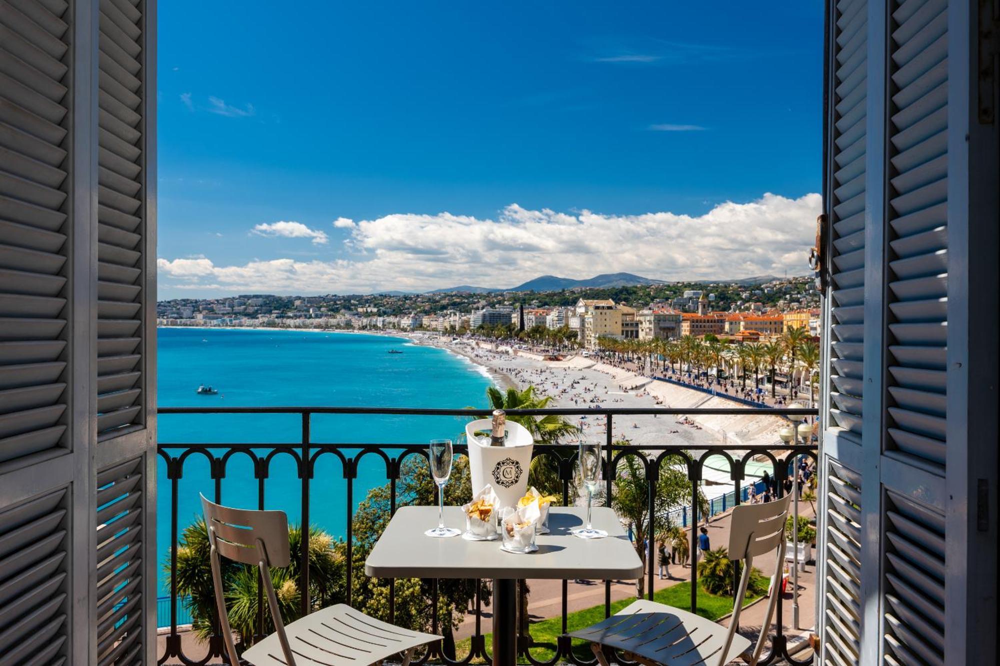 Suisse Hotel